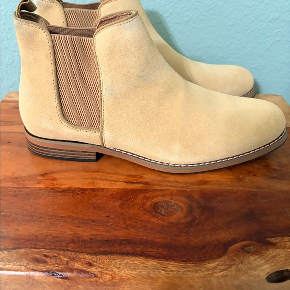 Men's Chelsea Boots in Tan Suede - Picture 5 of 8